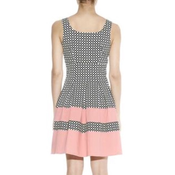 Retro Flare Tea Dress - Picture 4 of 8